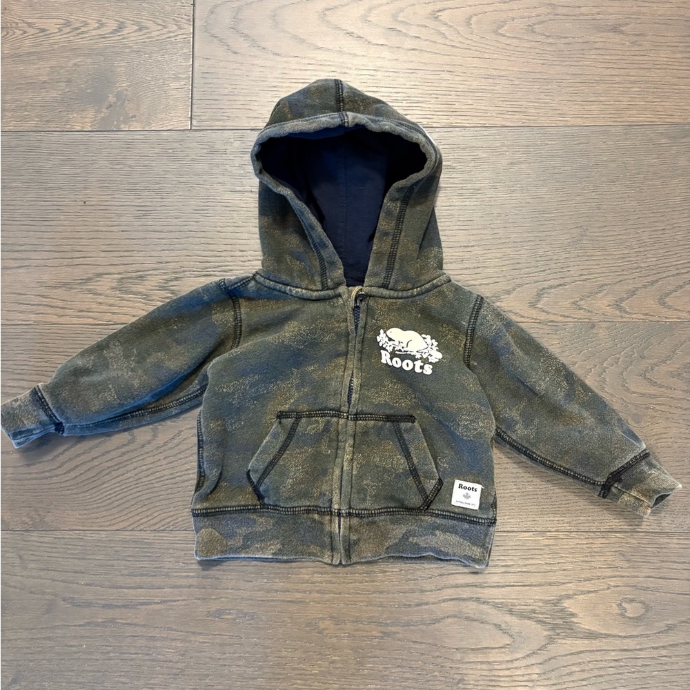Baby roots boys camo style hoodie 3-6M EUC